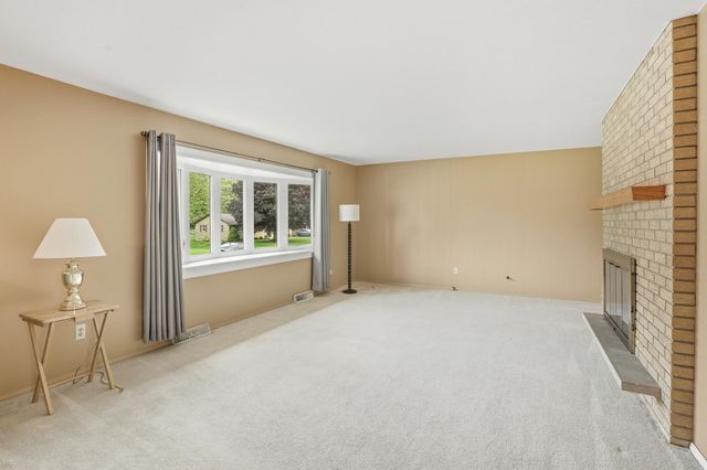 7605 W 86th Avenue, Crown Point, IN 46307