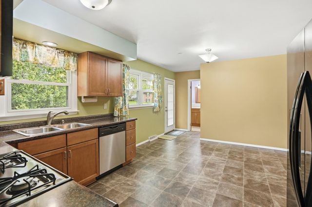7605 W 86th Avenue, Crown Point, IN 46307