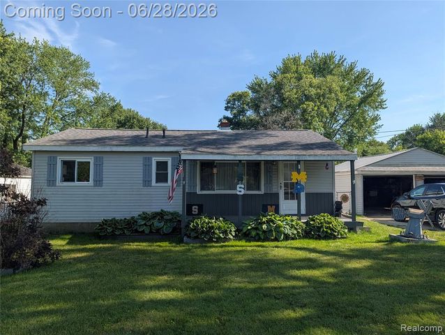 4456 E Coldwater Road, Flint, MI 48506