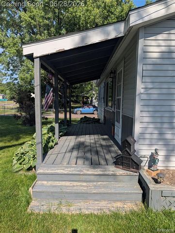4456 E Coldwater Road, Flint, MI 48506