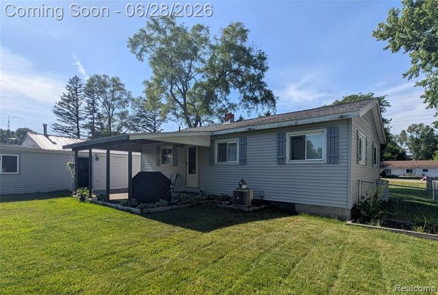 4456 E Coldwater Road, Flint, MI 48506