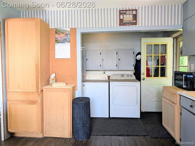4456 E Coldwater Road, Flint, MI 48506
