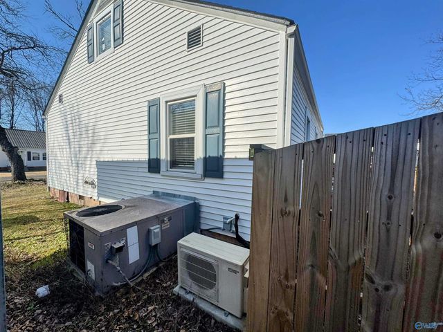 409 Jordan Lane, Scottsboro, AL 35768