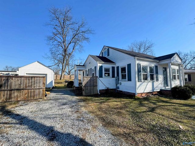 409 Jordan Lane, Scottsboro, AL 35768