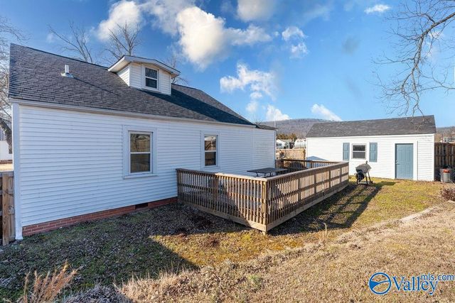 409 Jordan Lane, Scottsboro, AL 35768