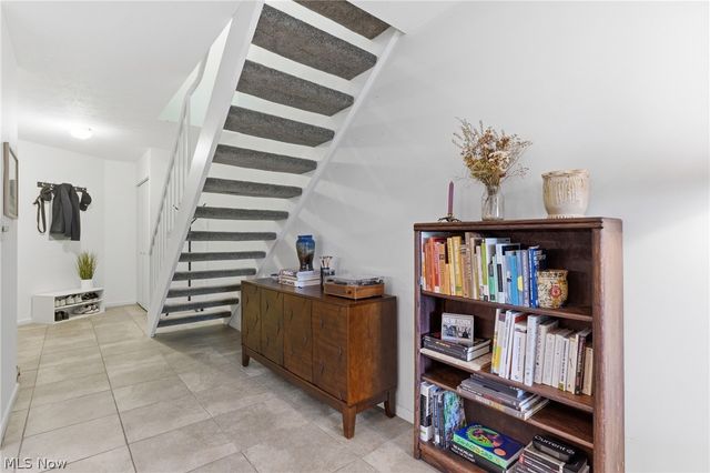 1900 Grove Court 112, Cleveland, OH 44113