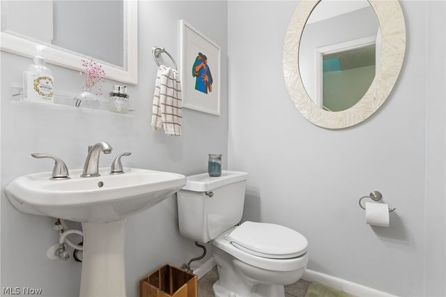 1900 Grove Court 112, Cleveland, OH 44113