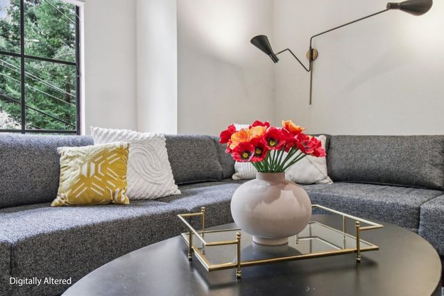 6875 The Turn, Oakland, CA 94611