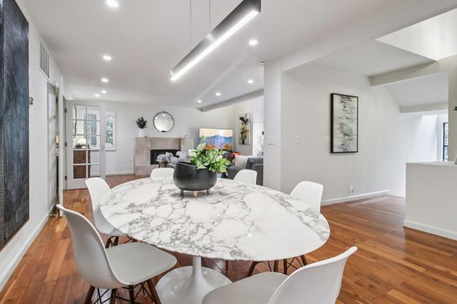 6875 The Turn, Oakland, CA 94611