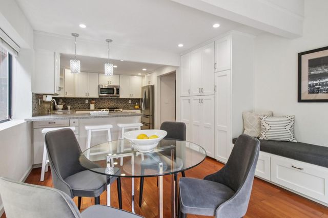 6875 The Turn, Oakland, CA 94611