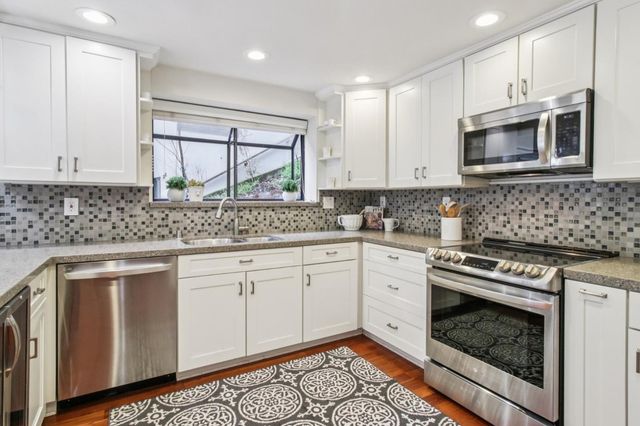 6875 The Turn, Oakland, CA 94611