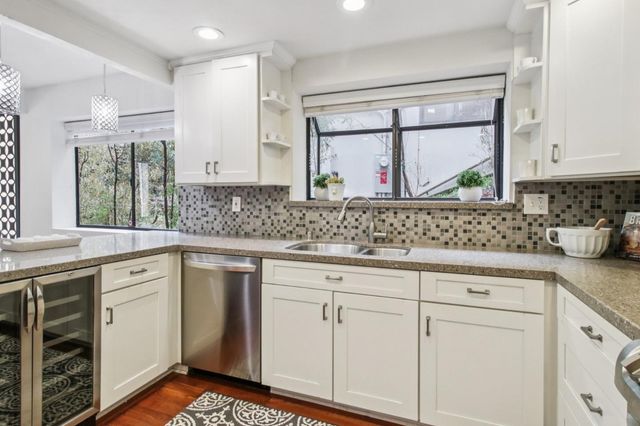 6875 The Turn, Oakland, CA 94611