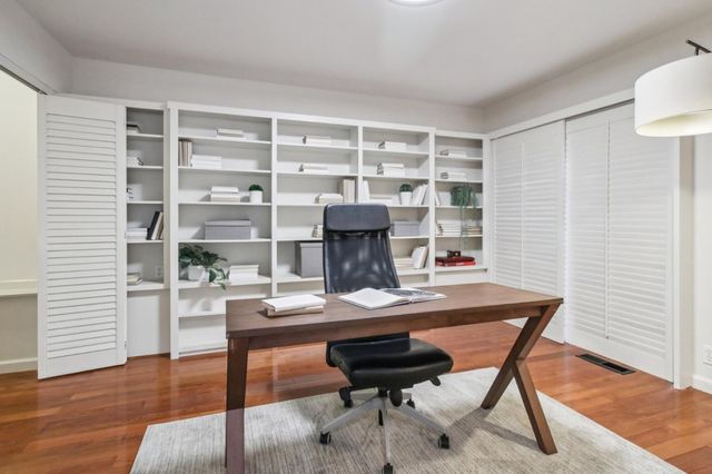 6875 The Turn, Oakland, CA 94611