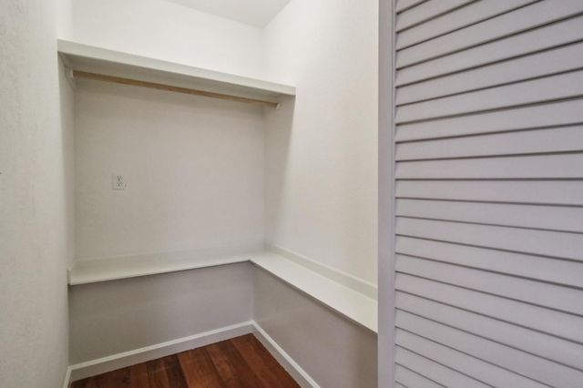 6875 The Turn, Oakland, CA 94611