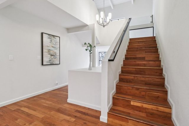 6875 The Turn, Oakland, CA 94611