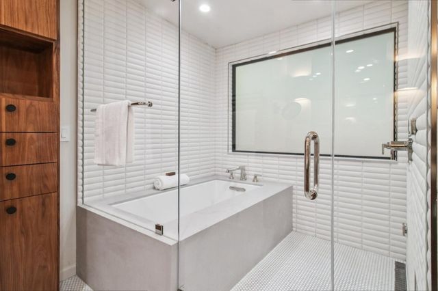 6875 The Turn, Oakland, CA 94611