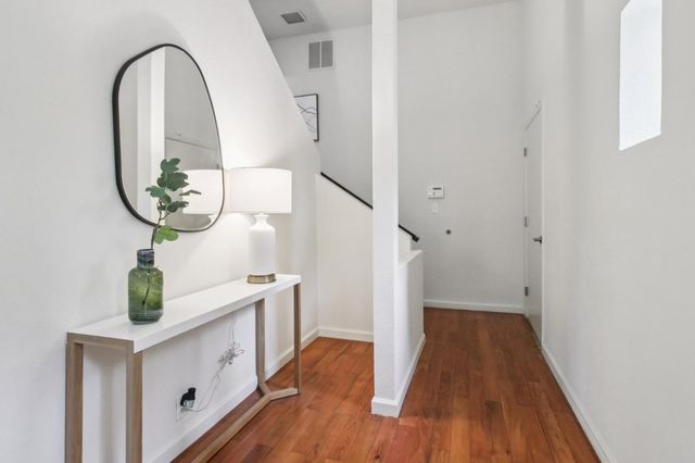 6875 The Turn, Oakland, CA 94611