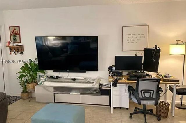 1425 Arthur St 115B, Hollywood, FL 33020