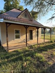 500 Bache Street, Hartford, AR 72938