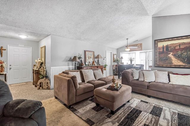 1123 Post Street, Sanger, CA 93657