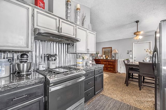 1123 Post Street, Sanger, CA 93657