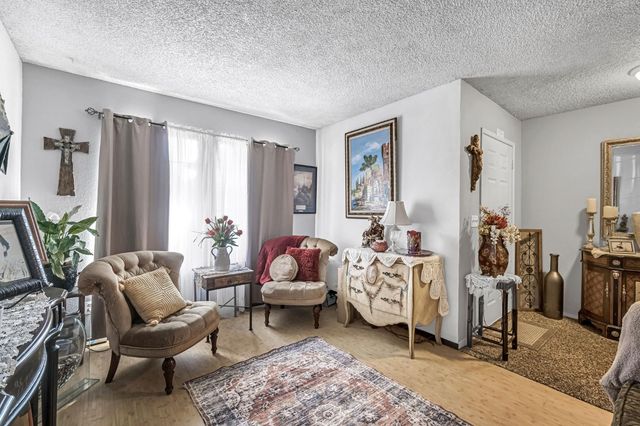 1123 Post Street, Sanger, CA 93657