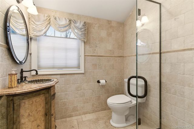 1017 Friendly Road, Upper Brookville, NY 11771