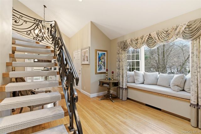 1017 Friendly Road, Upper Brookville, NY 11771