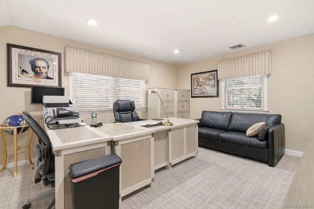 1017 Friendly Road, Upper Brookville, NY 11771