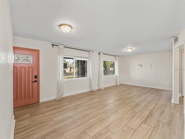 4016 W NASSAU STREET, Tampa, FL 33607