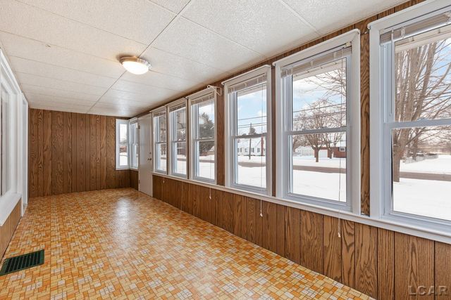 211 S Maumee Street, Tecumseh, MI 49286