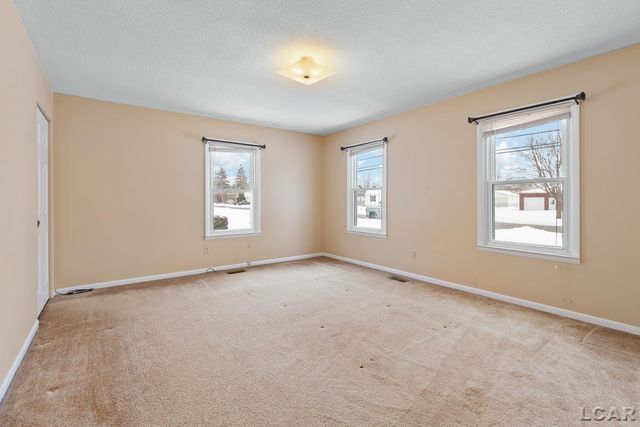 211 S Maumee Street, Tecumseh, MI 49286