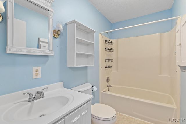 211 S Maumee Street, Tecumseh, MI 49286