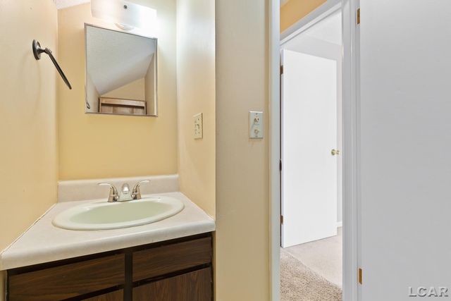 211 S Maumee Street, Tecumseh, MI 49286