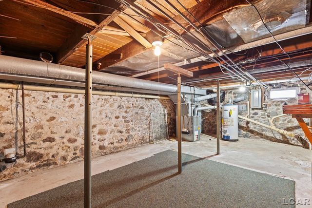 211 S Maumee Street, Tecumseh, MI 49286