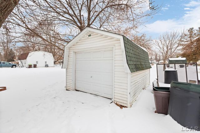 211 S Maumee Street, Tecumseh, MI 49286