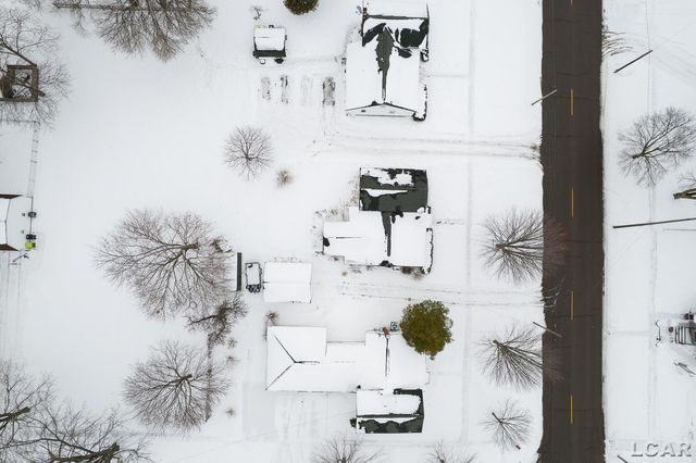 211 S Maumee Street, Tecumseh, MI 49286