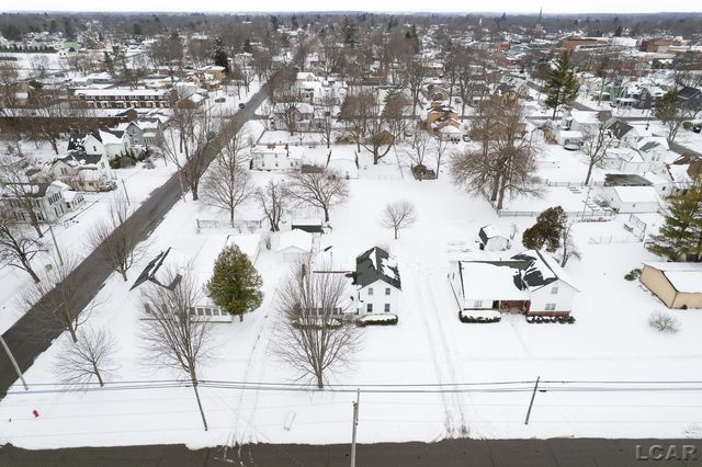 211 S Maumee Street, Tecumseh, MI 49286