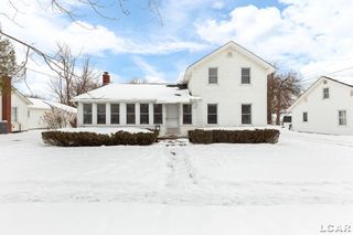 211 S Maumee Street, Tecumseh, MI 49286