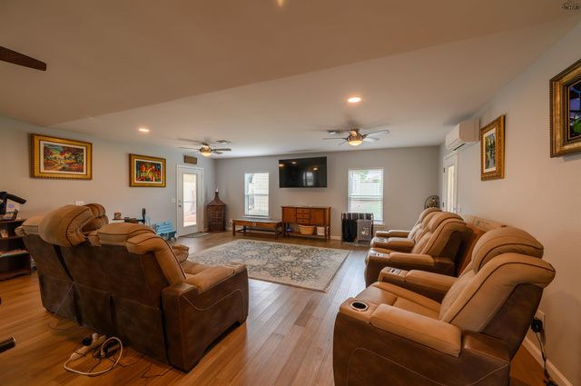 1308 AMHERST STREET, Burkburnett, TX 76354
