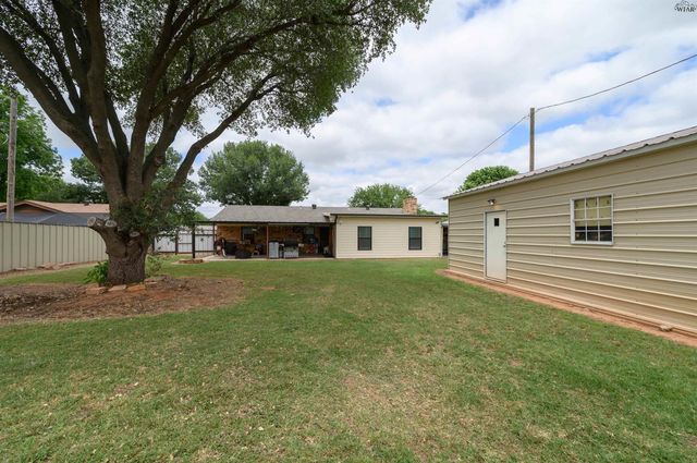 1308 AMHERST STREET, Burkburnett, TX 76354