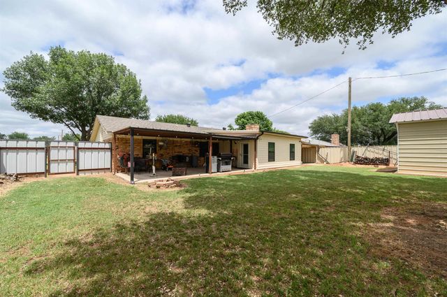 1308 AMHERST STREET, Burkburnett, TX 76354