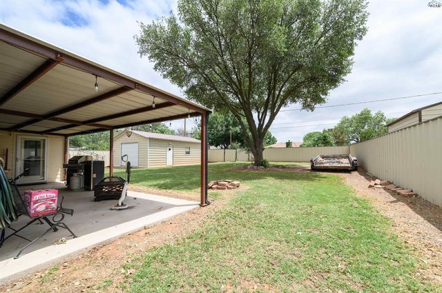 1308 AMHERST STREET, Burkburnett, TX 76354