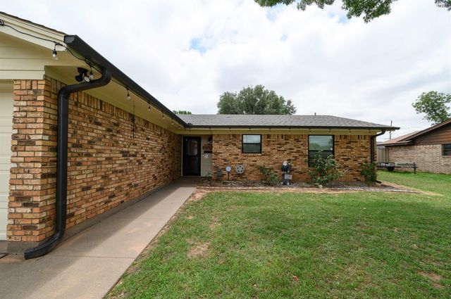 1308 AMHERST STREET, Burkburnett, TX 76354