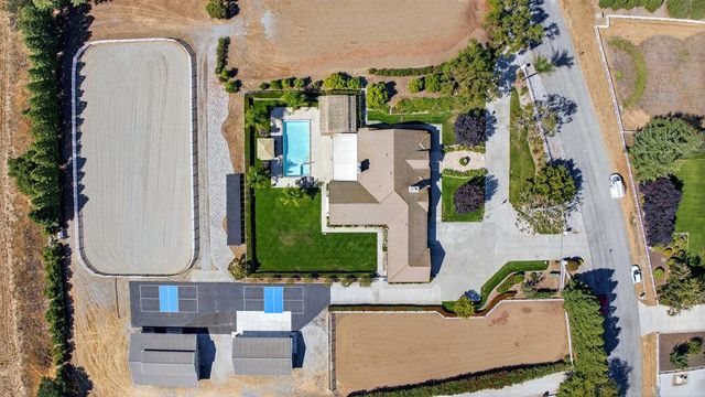 12315 Harding Avenue, San Martin, CA 95046