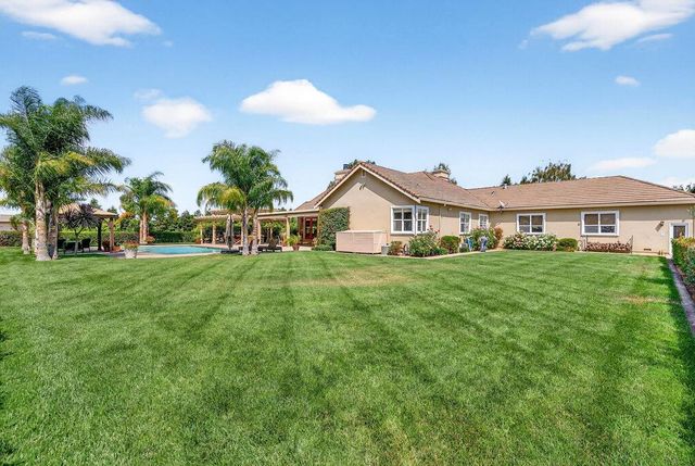 12315 Harding Avenue, San Martin, CA 95046