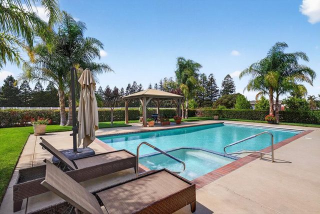 12315 Harding Avenue, San Martin, CA 95046