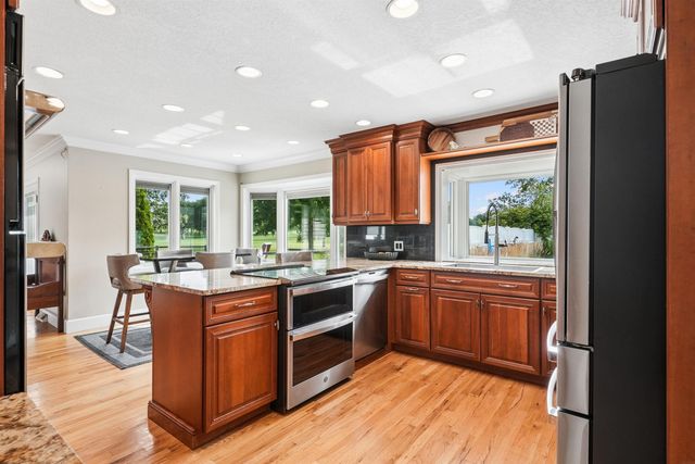 3609 Kingswood Place, Waterloo, IA 50701