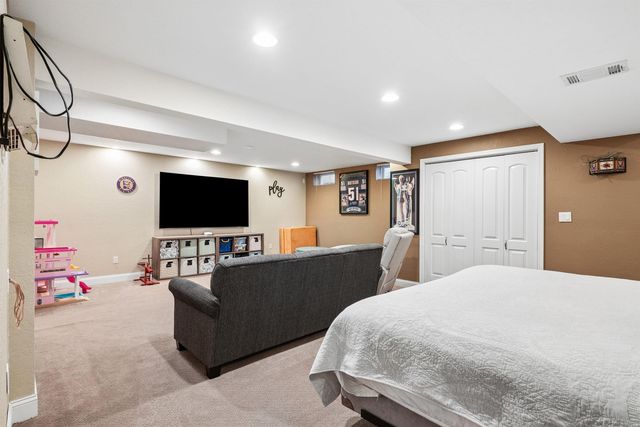3609 Kingswood Place, Waterloo, IA 50701