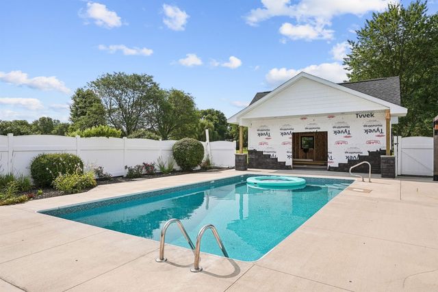 3609 Kingswood Place, Waterloo, IA 50701